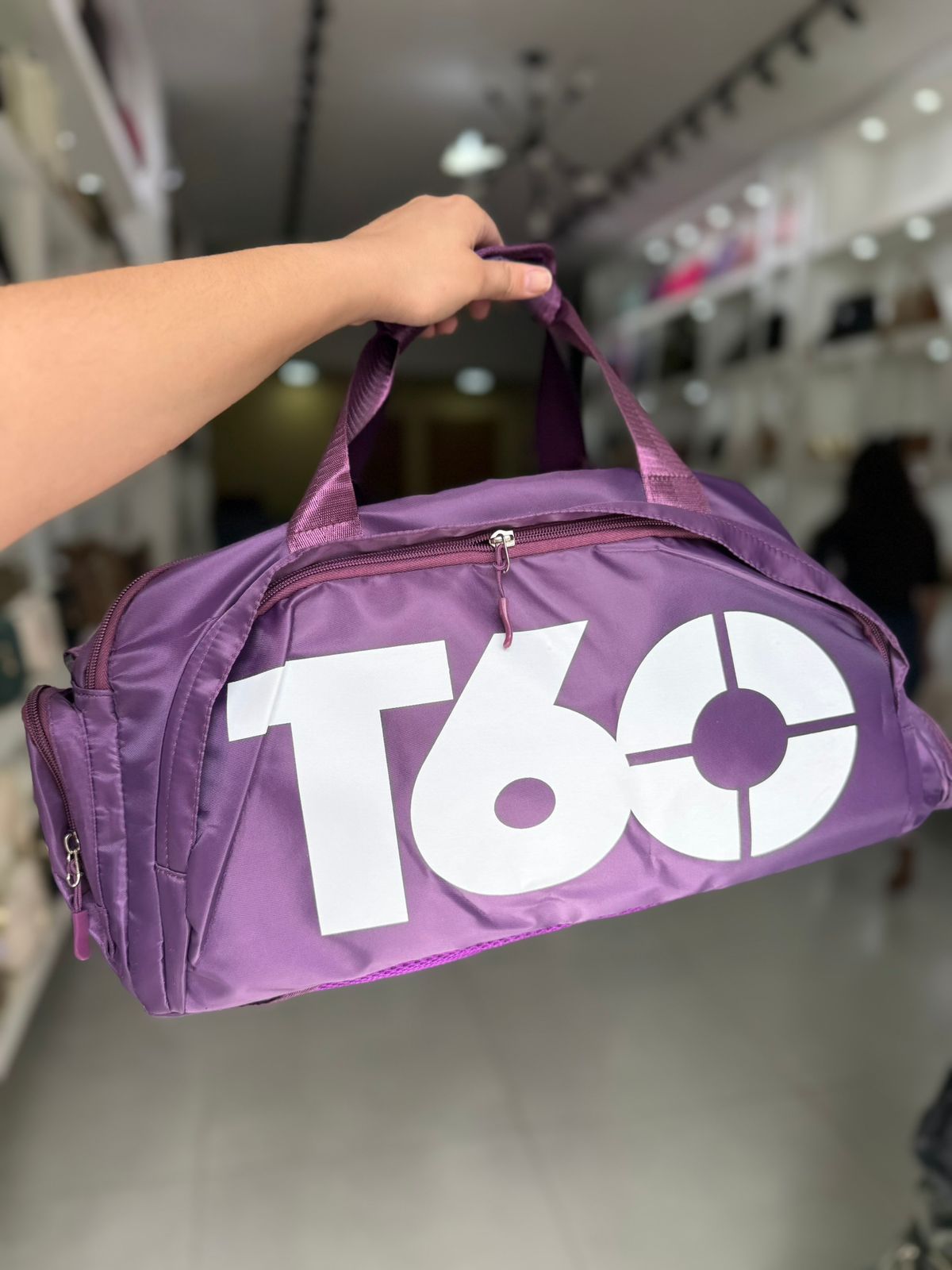 Bolsa Esportiva T60 – Prática, espaçosa e resistente!