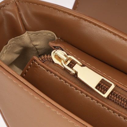 Bolsa Transversal com Tachas