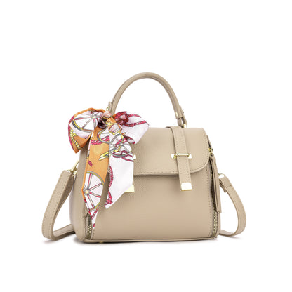 Bolsa Estruturada com Lenço