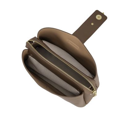 👜 Bolsa Estruturada com Fecho Metálico