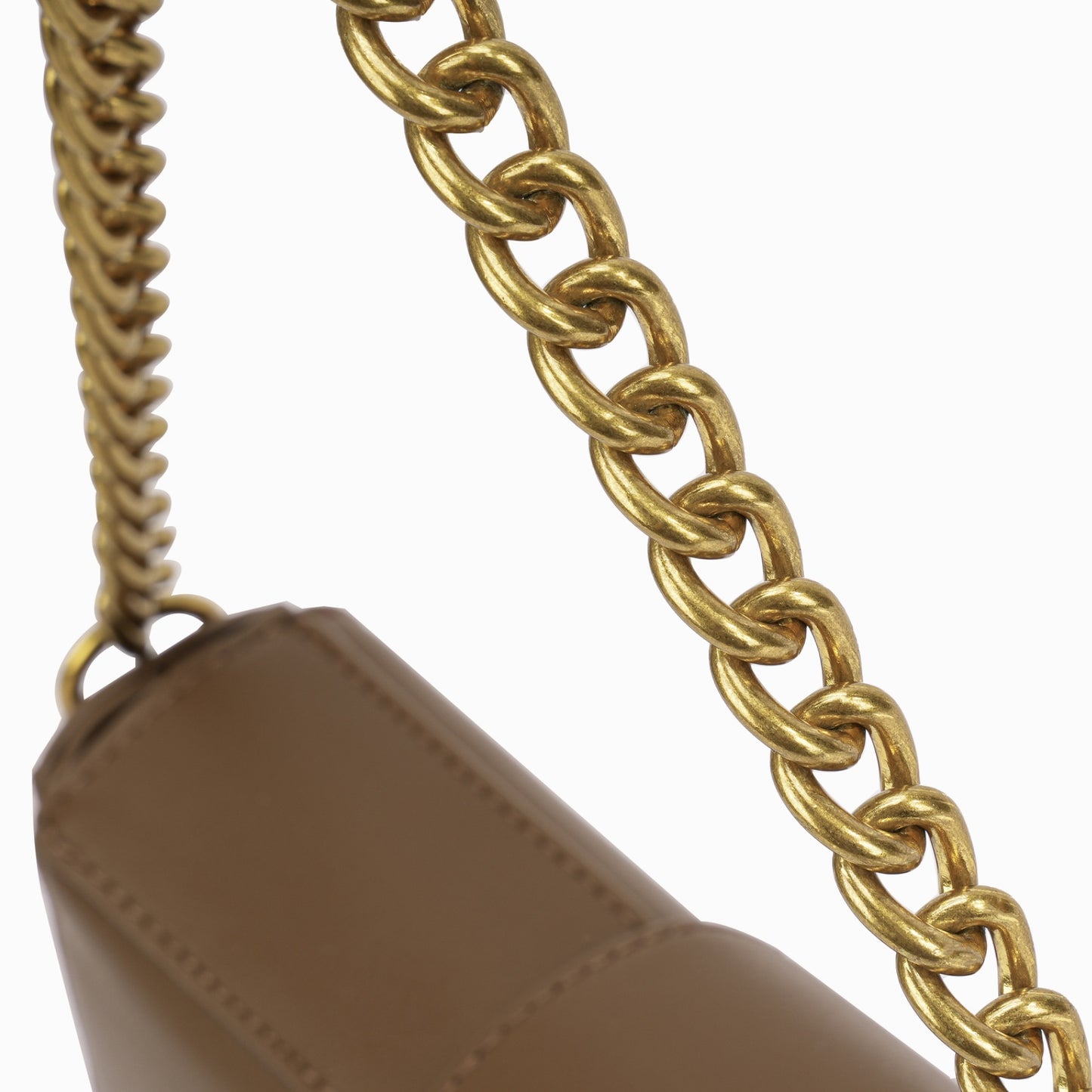 Bolsa Estruturada com Corrente Dourada ✨