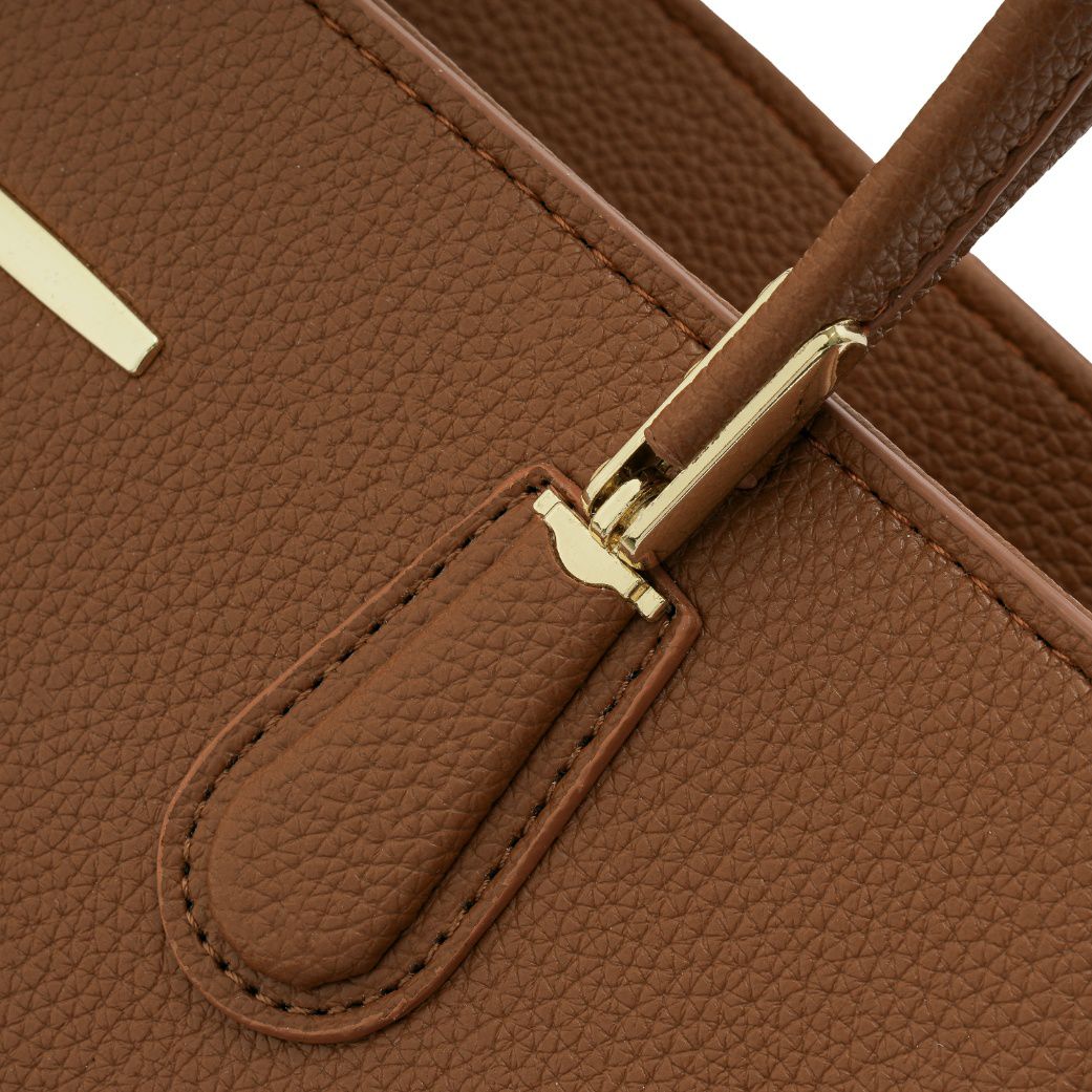 Bolsa Letícia